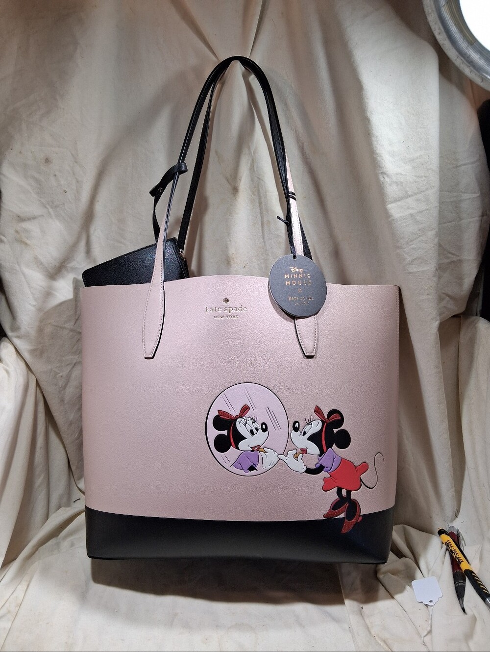 Kate spade reversible Disney Minnie mouse tote With Wrisrlet